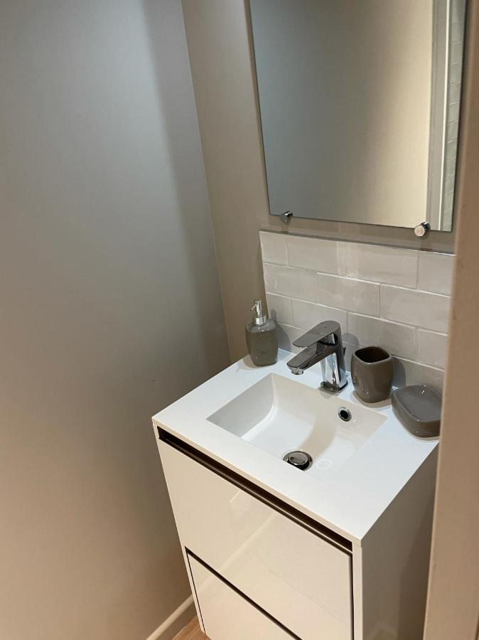 Logements équipés à Onnaing avec espace Balneo en OPTION proche Toyota, autoroute et Valenciennes Exterior foto